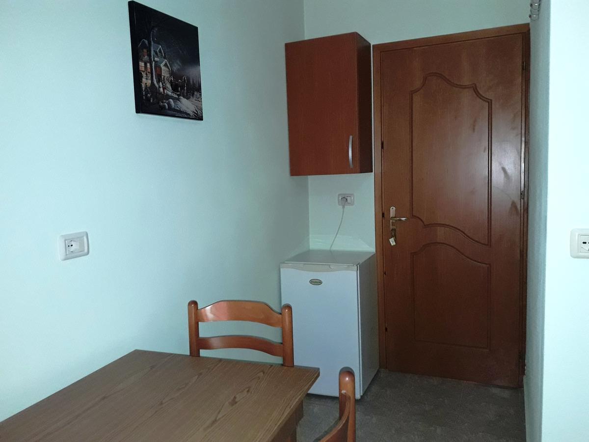 Tani'S Guesthouse 사밀 외부 사진