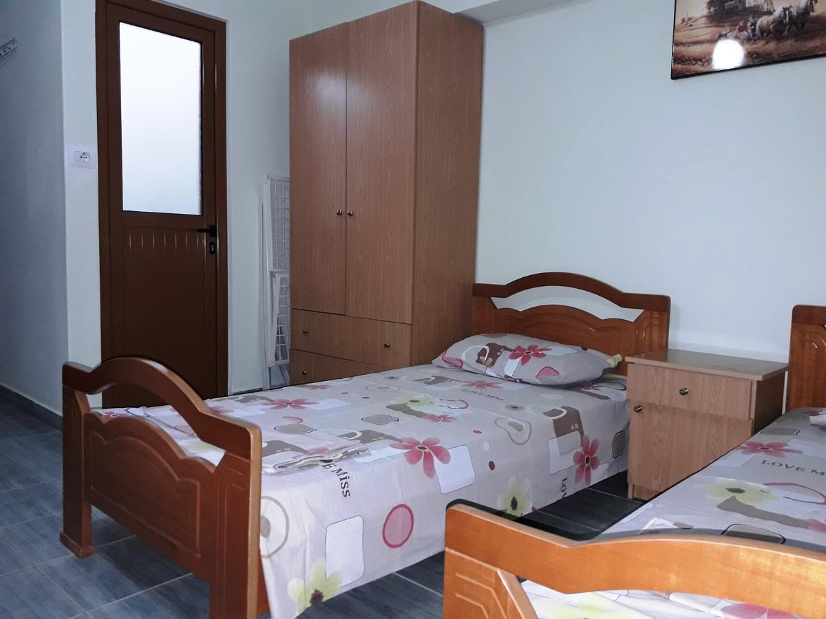 Tani'S Guesthouse 사밀 외부 사진
